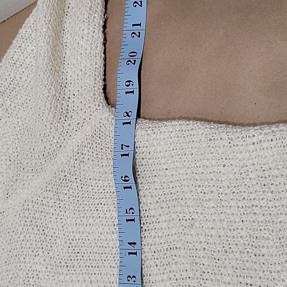 All at Once, Size PM, Off White Cold Shoulder Sweater, High Low Front, Shiny - Picture 7 of 11